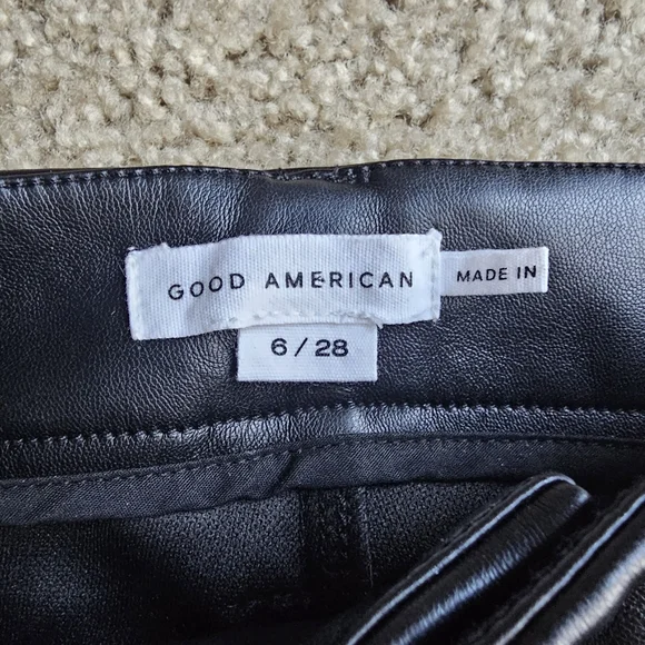 Good American Size 6/28 Black Cropped Mini Boot Faux Leather Pants - Picture 6 of 7